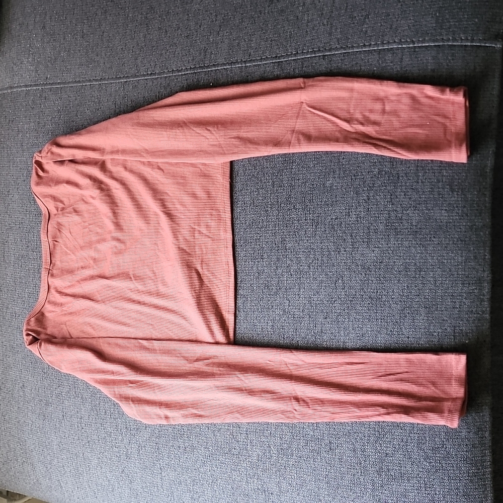 Crop Top - Picture 3 of 4